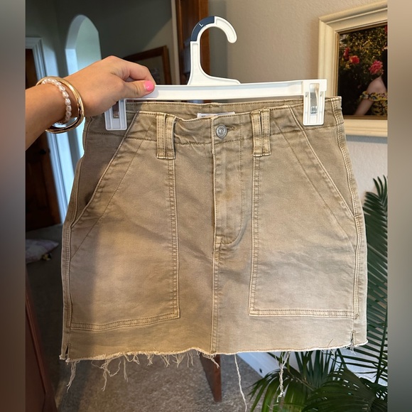 Bayeas mini skirt khaki color - Picture 3 of 5